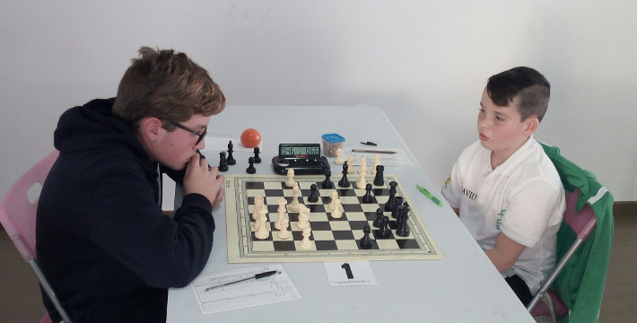 Los ajedrecistas motrileos brillan en el inicio del Campeonato Provincial Juvenil y Veterano